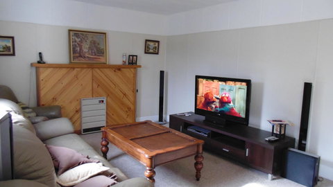 Maydena Chalet - Tourism Caloundra 4