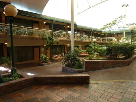 Mayfair Plaza Motel And Apartments - Tourism Caloundra 14