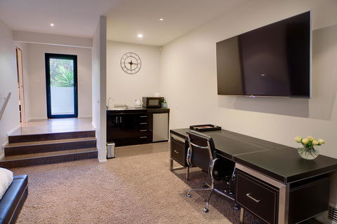 Amare Beachside Luxury - Tourism Caloundra 16