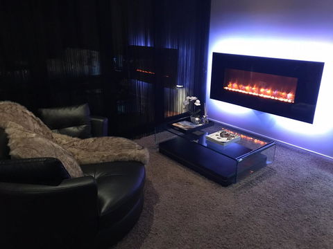 Amare Beachside Luxury - Tourism Caloundra 8