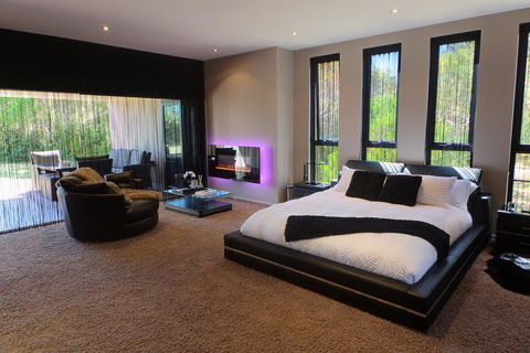 Amare Beachside Luxury - Tourism Caloundra 10