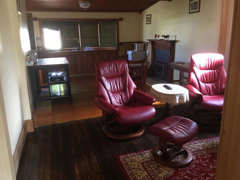 Kerrellie Cottages 2, 4 & 8 Reid Street - Tourism Caloundra 15