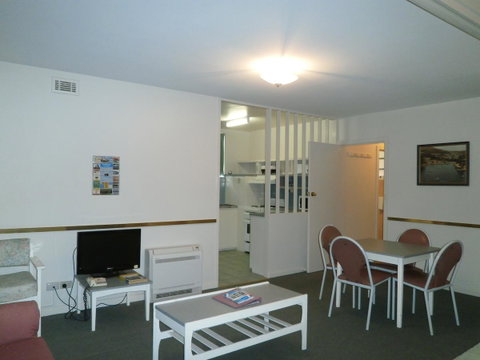 Parklane Motel - Tourism Caloundra 33