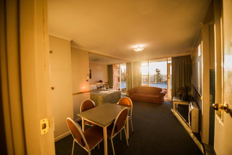 Parklane Motel - Tourism Caloundra 0