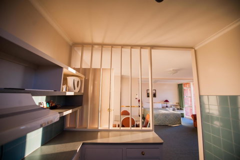 Parklane Motel - Tourism Caloundra 4