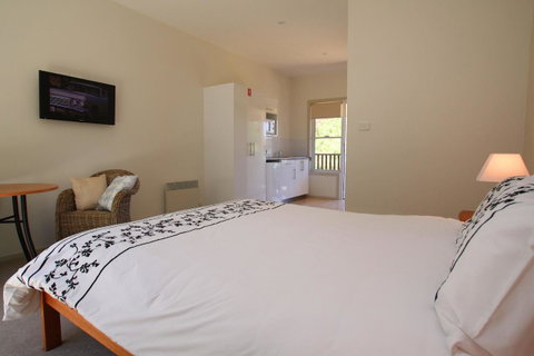Richmond Coachmans Rest - Tourism Caloundra 13