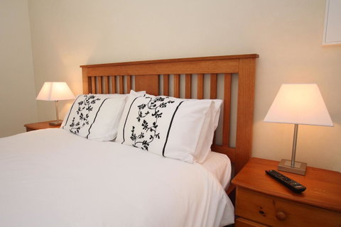 Richmond Coachmans Rest - Tourism Caloundra 12