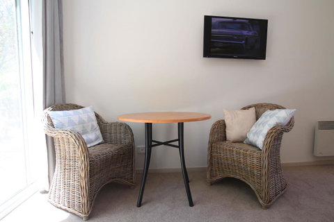 Richmond Coachmans Rest - Tourism Caloundra 15