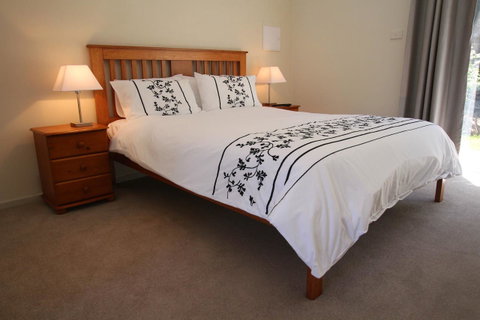 Richmond Coachmans Rest - Tourism Caloundra 7