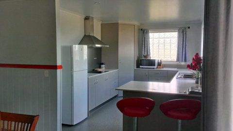 The Crays Accommodation - Tourism Caloundra 7