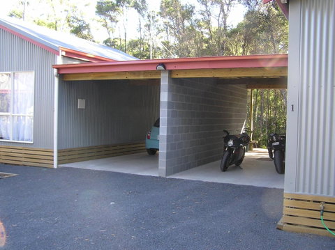 The Crays Accommodation - Tourism Caloundra 14