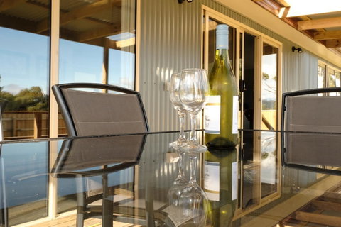 The Crays Accommodation - Tourism Caloundra 19