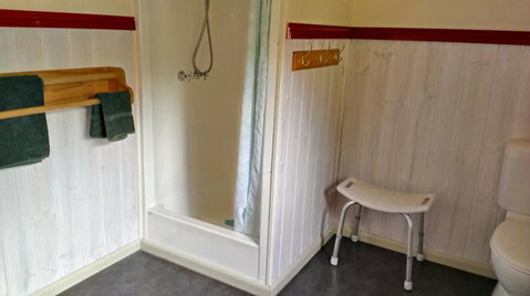 The Crays Accommodation - Tourism Caloundra 11