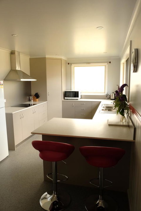 The Crays Accommodation - Tourism Caloundra 17