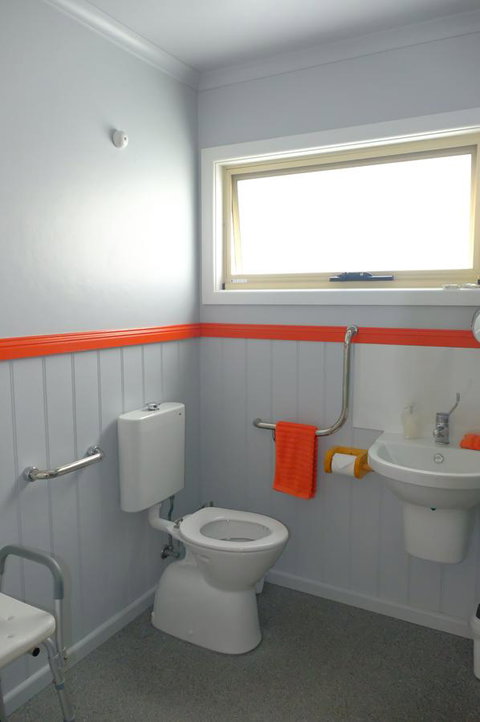 The Crays Accommodation - Tourism Caloundra 4