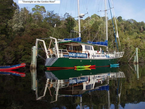 The Crays Accommodation - Tourism Caloundra 23