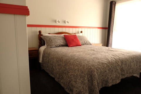 The Crays Accommodation - Tourism Caloundra 20