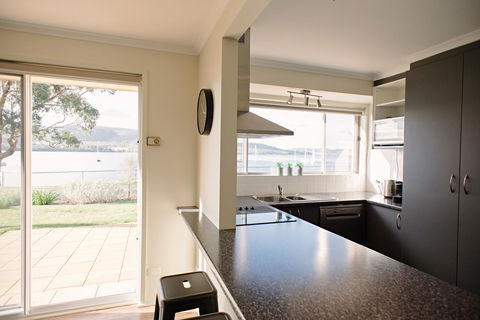 The Holiday Home People - Tourism Caloundra 6