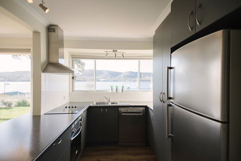 The Holiday Home People - Tourism Caloundra 5