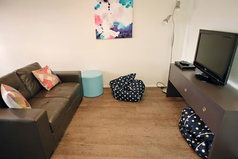 The Holiday Home People - Tourism Caloundra 9