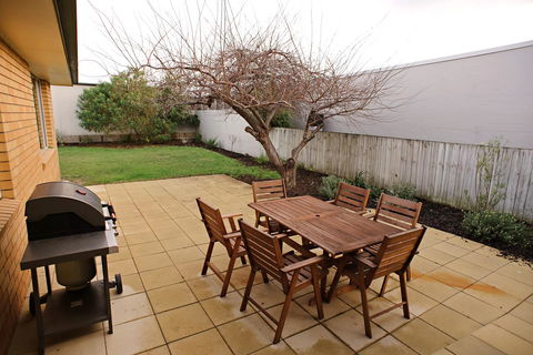 The Holiday Home People - Tourism Caloundra 1