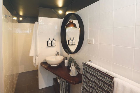 Ship Inn Stanley - Tourism Caloundra 16