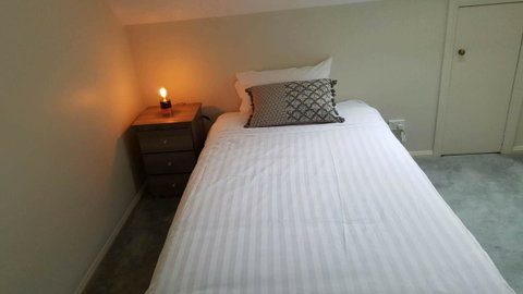 City Townhouse Walking Distance To City - Tourism Caloundra 7