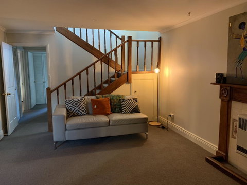 City Townhouse Walking Distance To City - Tourism Caloundra 1