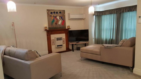 City Townhouse Walking Distance To City - Tourism Caloundra 5