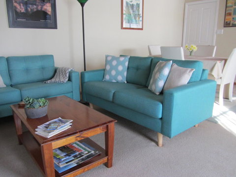 Elm Trees Accommodation @ Ross - Tourism Caloundra 12