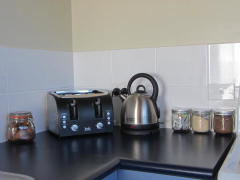 Elm Trees Accommodation @ Ross - Tourism Caloundra 20