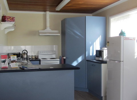 Elm Trees Accommodation @ Ross - Tourism Caloundra 18