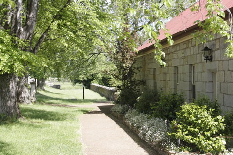 Elm Trees Accommodation @ Ross - Tourism Caloundra 30
