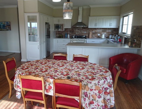 Mountain Blue Guest House - Tourism Caloundra 20