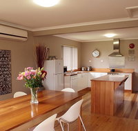 Pinestumps Holiday Home - Tourism Caloundra
