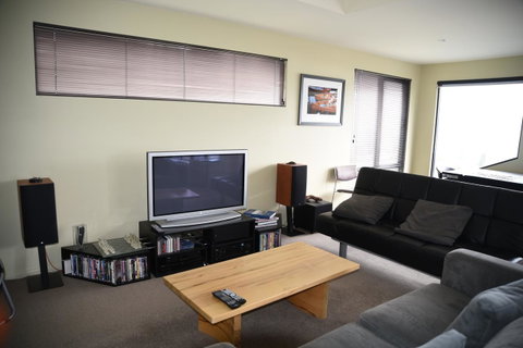 Studioat10 - Tourism Caloundra 3