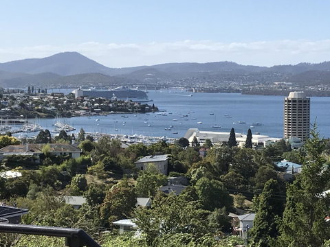 Studioat10 - Tourism Caloundra 1