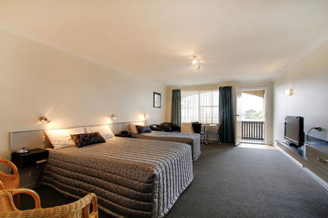 Tamar River Villas - Tourism Caloundra 5