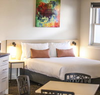 Nightcap at Glengala Hotel - Tourism Caloundra