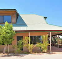 Ningaloo Breeze Villa 5 - 3 Bedroom Fully Self-Contained Holiday Accommodation - Tourism Caloundra