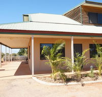 Ningaloo Breeze Villa 6 - 3 Bedroom Fully Self-Contained Holiday Accommodation - Tourism Caloundra