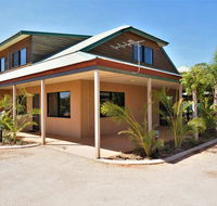 Ningaloo Breeze Villa 9 - 3 Bedroom Fully Self-Contained Holiday Accommodation - Tourism Caloundra