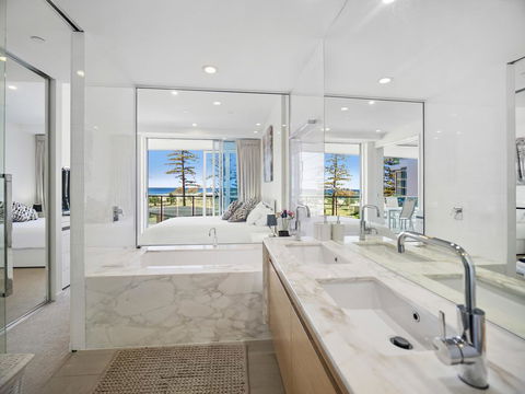 Nirvana By The Sea - Tourism Caloundra 3