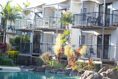 Noosa Lakes Resort - Tourism Caloundra 1