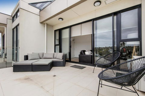 NORTH POINT RETREAT - MORNINGTON - Tourism Caloundra 3