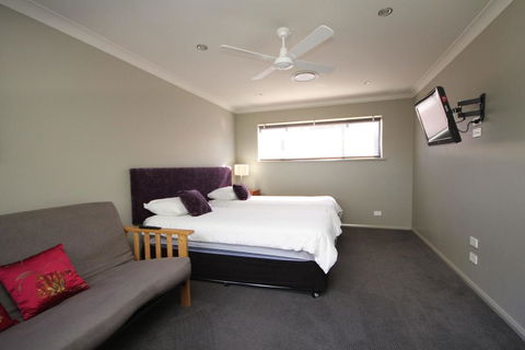 NORTHERN HAVEN-3/16 David Campbell St NH - Tourism Caloundra 1