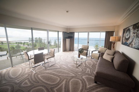 Novotel Wollongong Northbeach - Tourism Caloundra 1