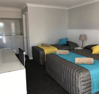 Oasis Motel - Tourism Caloundra