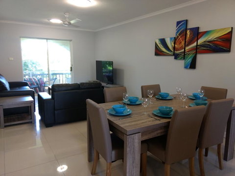 Oasis Private 2 Bed Apartment - Tourism Caloundra 0