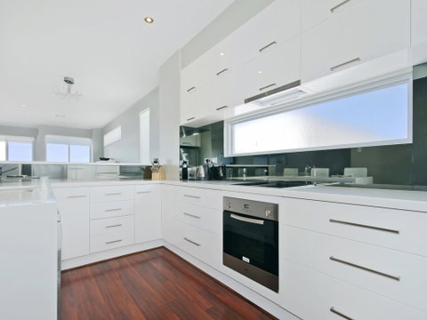 Ocean 180A - Tourism Caloundra 1